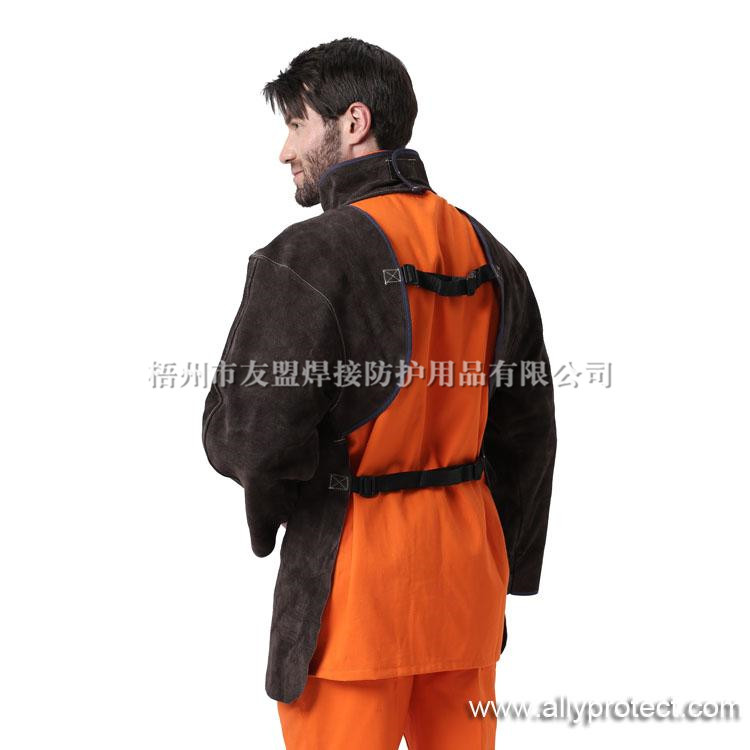 AP-8002 炭咖色皮護(hù)胸帶領(lǐng)長(zhǎng)袖圍裙